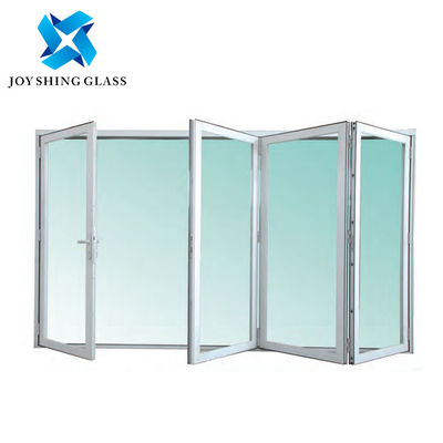 Πύλες UPVC διπλής αναδίπλωσης με διπλή γυάλινη αναδίπλωση